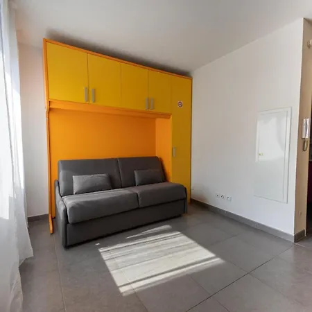 Le Campus Apartahotel 3*